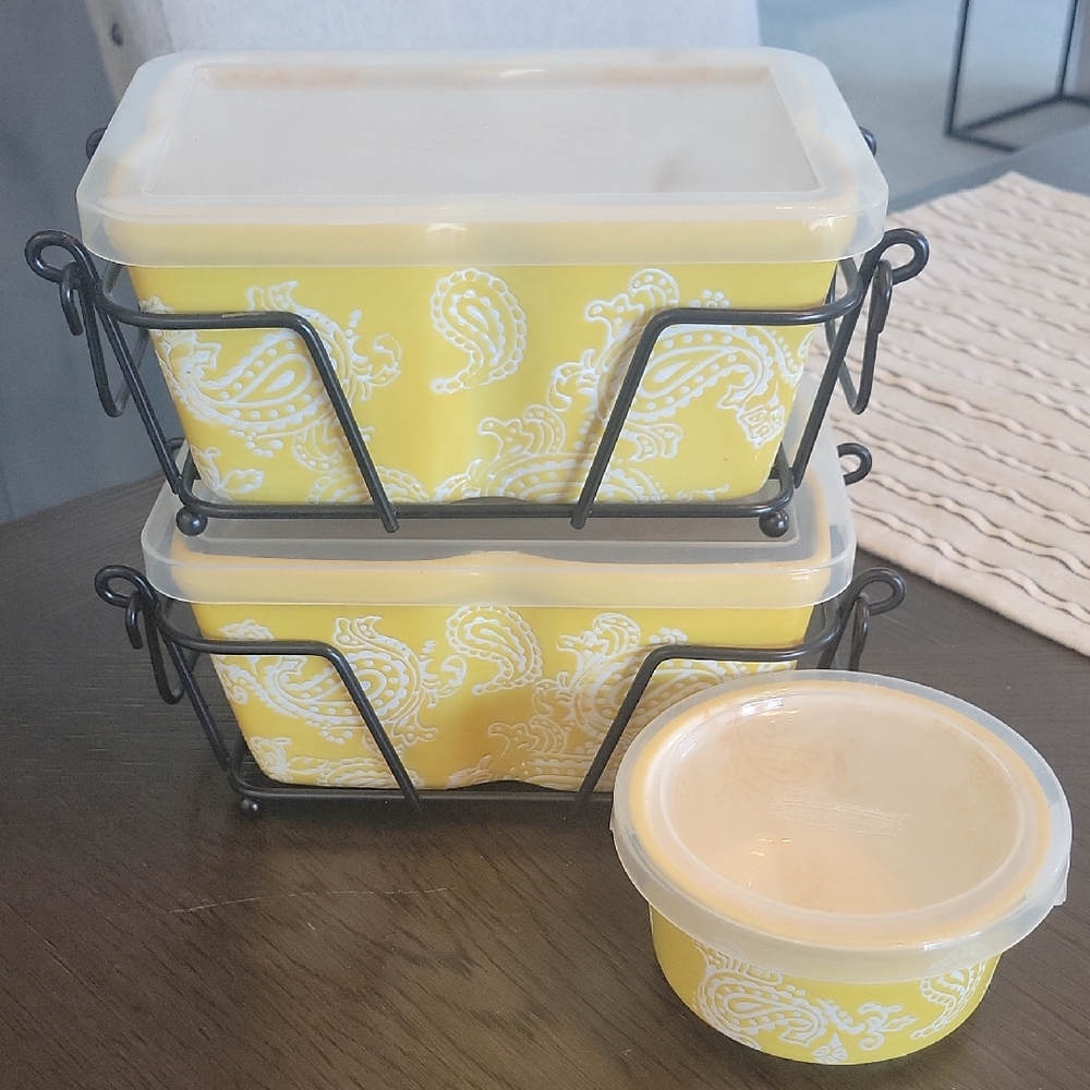 Temp-Tations | Yellow Paisley Ovenware